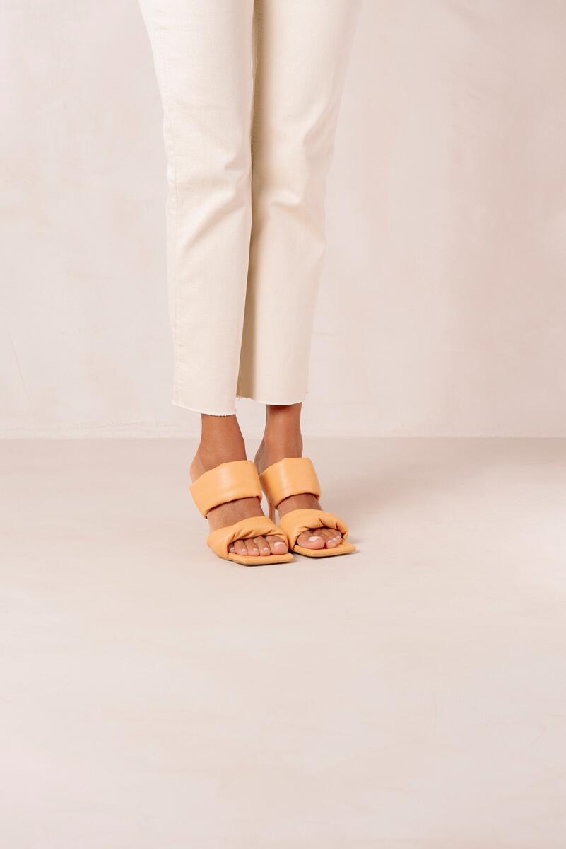 Twist Strap Tangy Orange