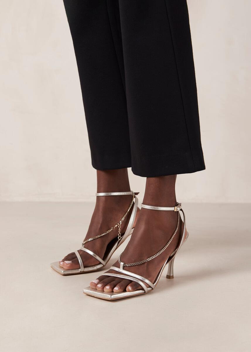Straps Chain Shimmer Silver Leather Sandals