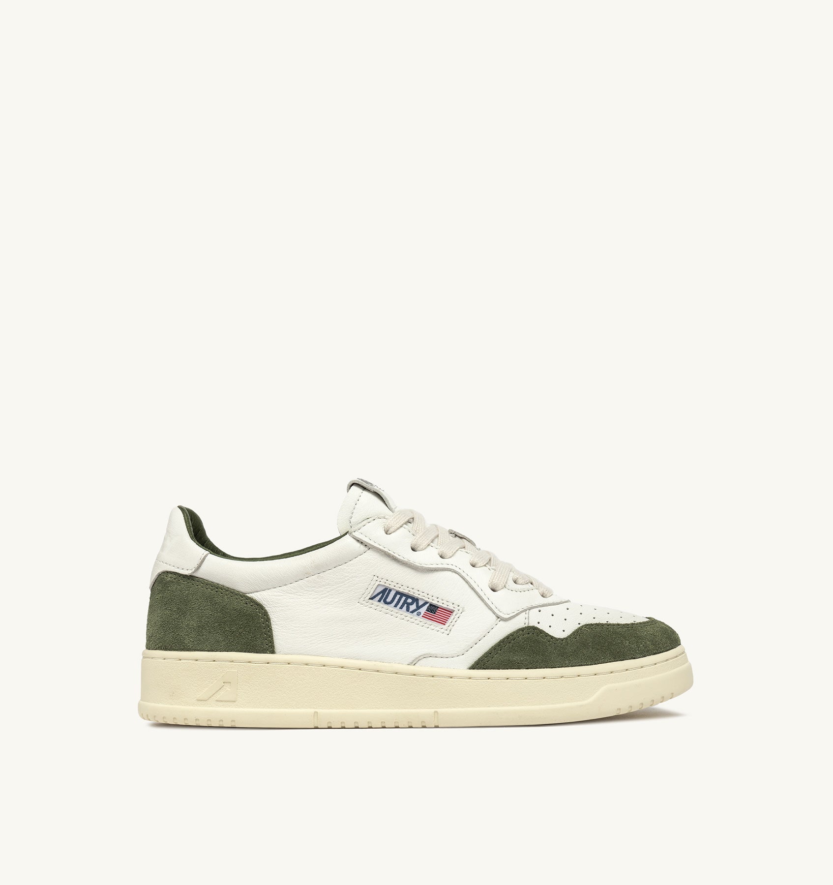 MEDALIST LOW SNEAKERS IN WHITE AND MILITARY LEATHER SUEDE