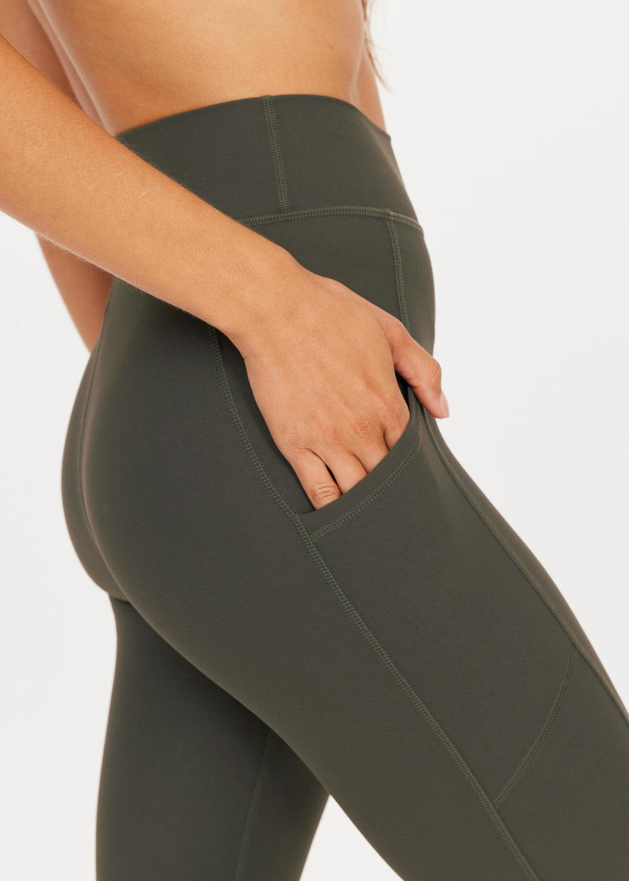 Peached 25in Pkt Midi Pant