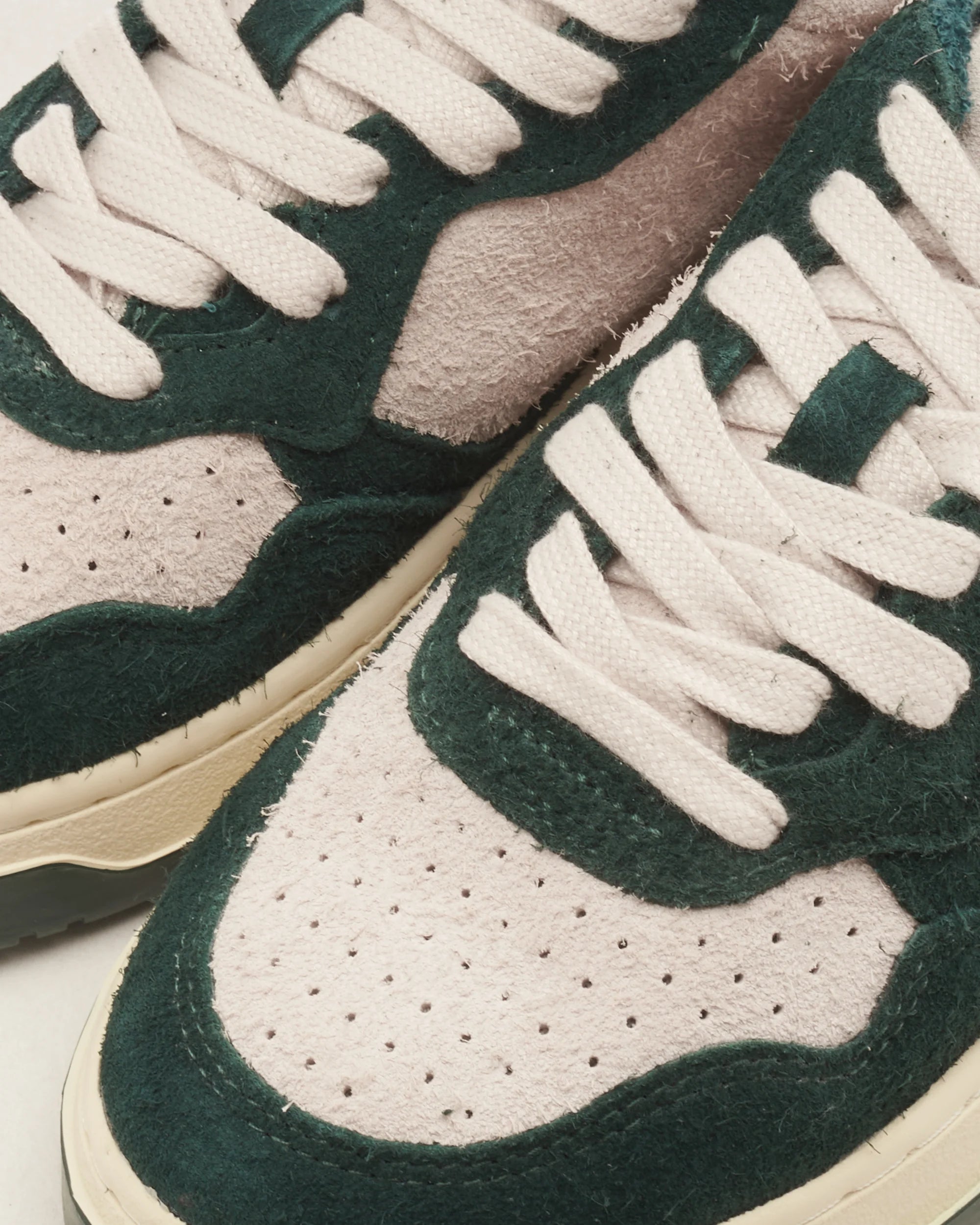 Medalist Low Sneakers in Bottle Color Suede