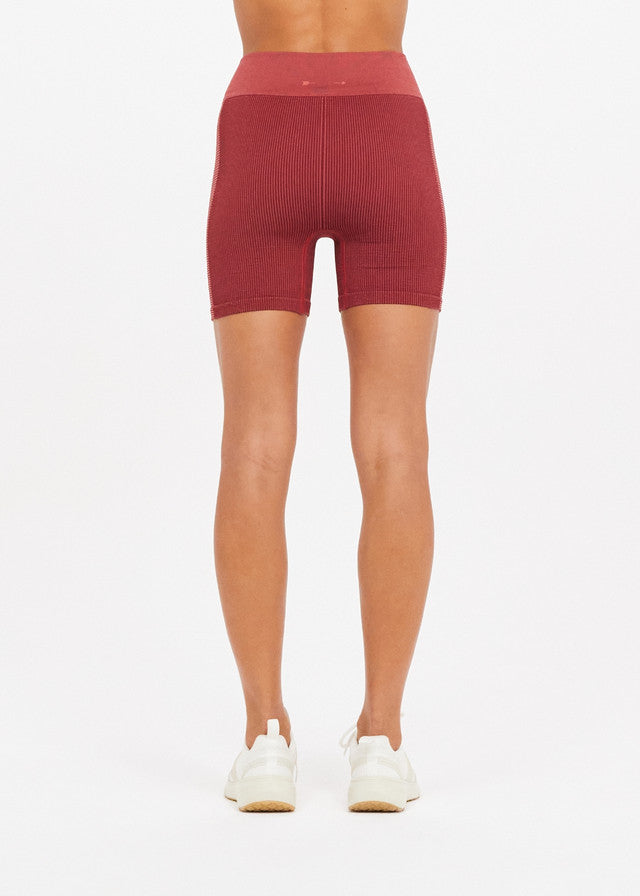Ribbed Seamless Spin Short